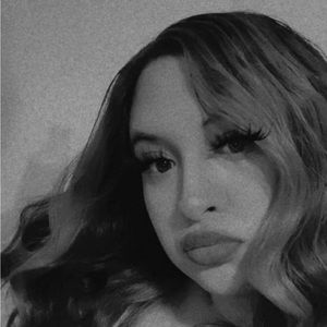 Meet your Posher, Valeria